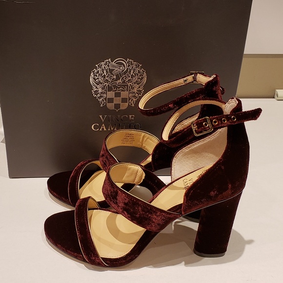 Vince Camuto Robeka Strappy Hi Heel Sandals - Picture 4 of 7